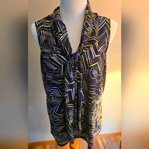 Black Label by Evan-Picone women size XL sleeveless V-neck top with self tie